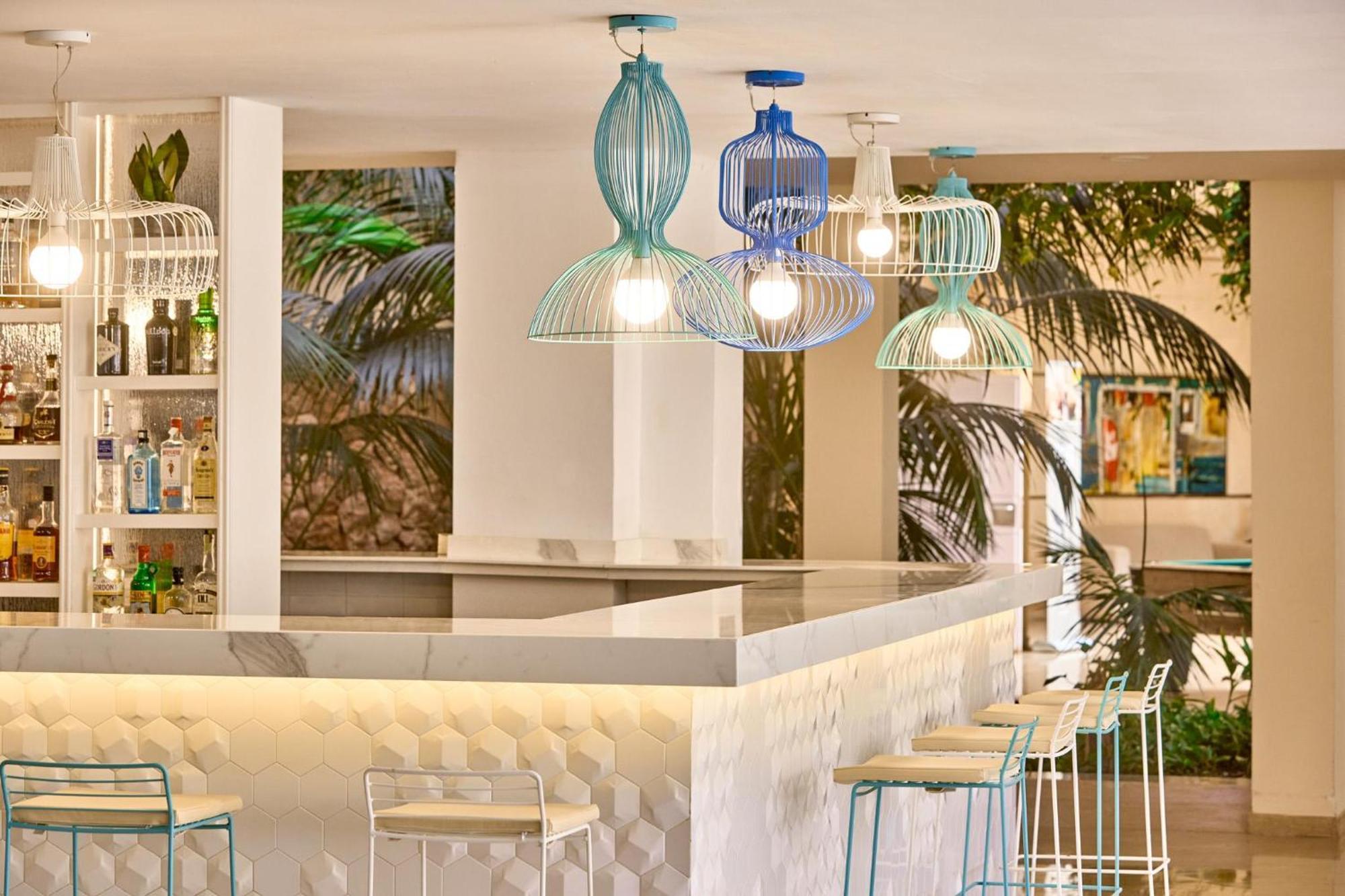 Zafiro Palmanova Aparthotel Luaran gambar