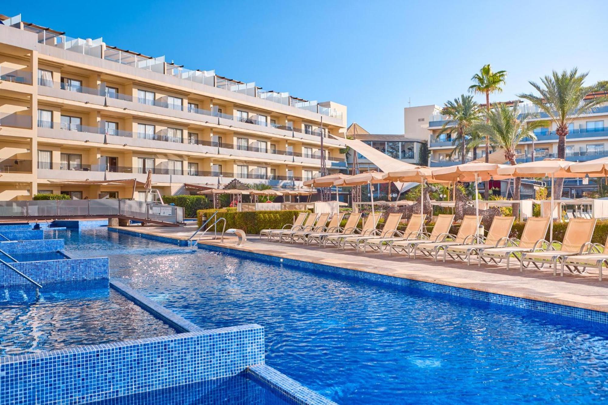 Zafiro Palmanova Aparthotel Luaran gambar
