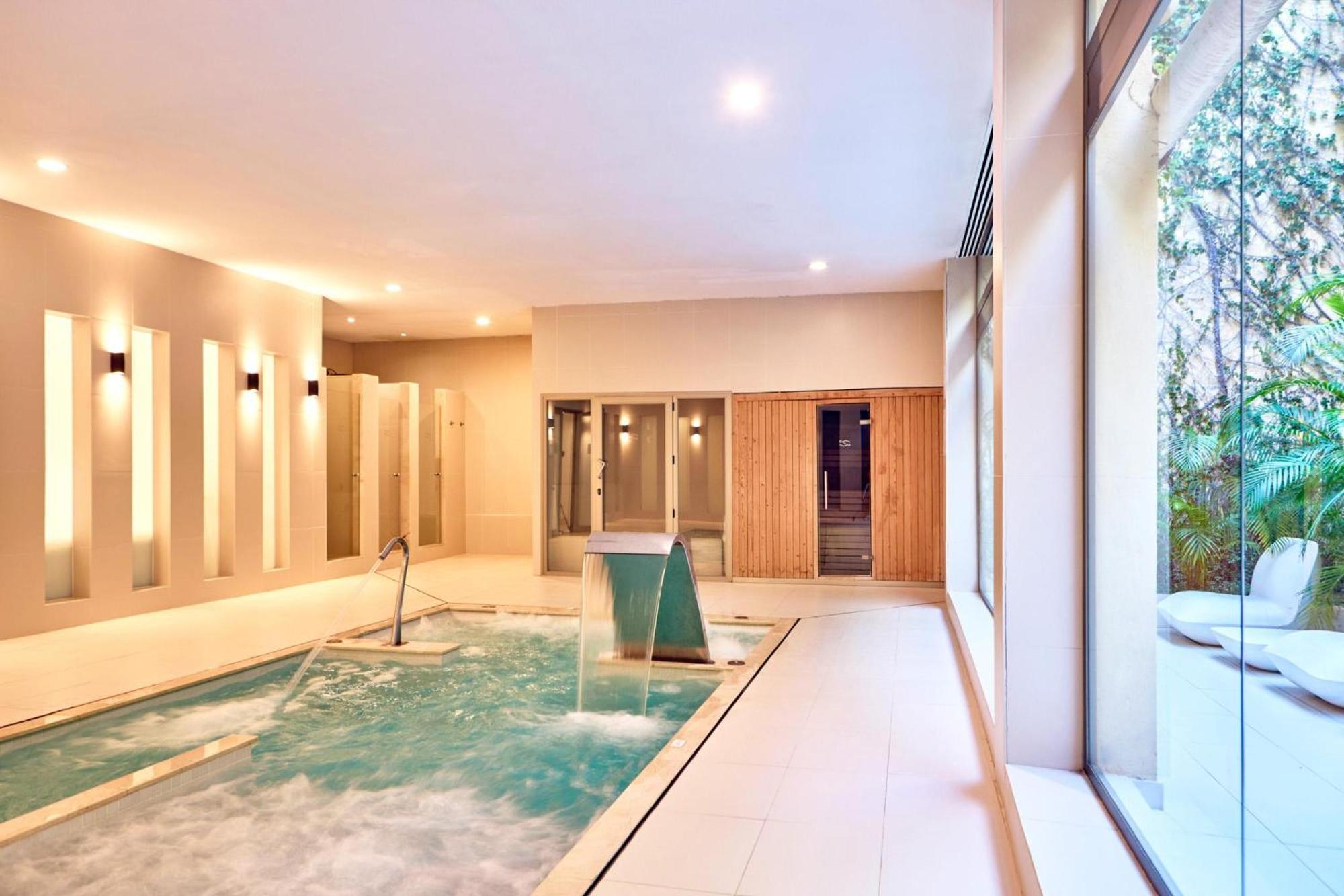 Zafiro Palmanova Aparthotel Luaran gambar