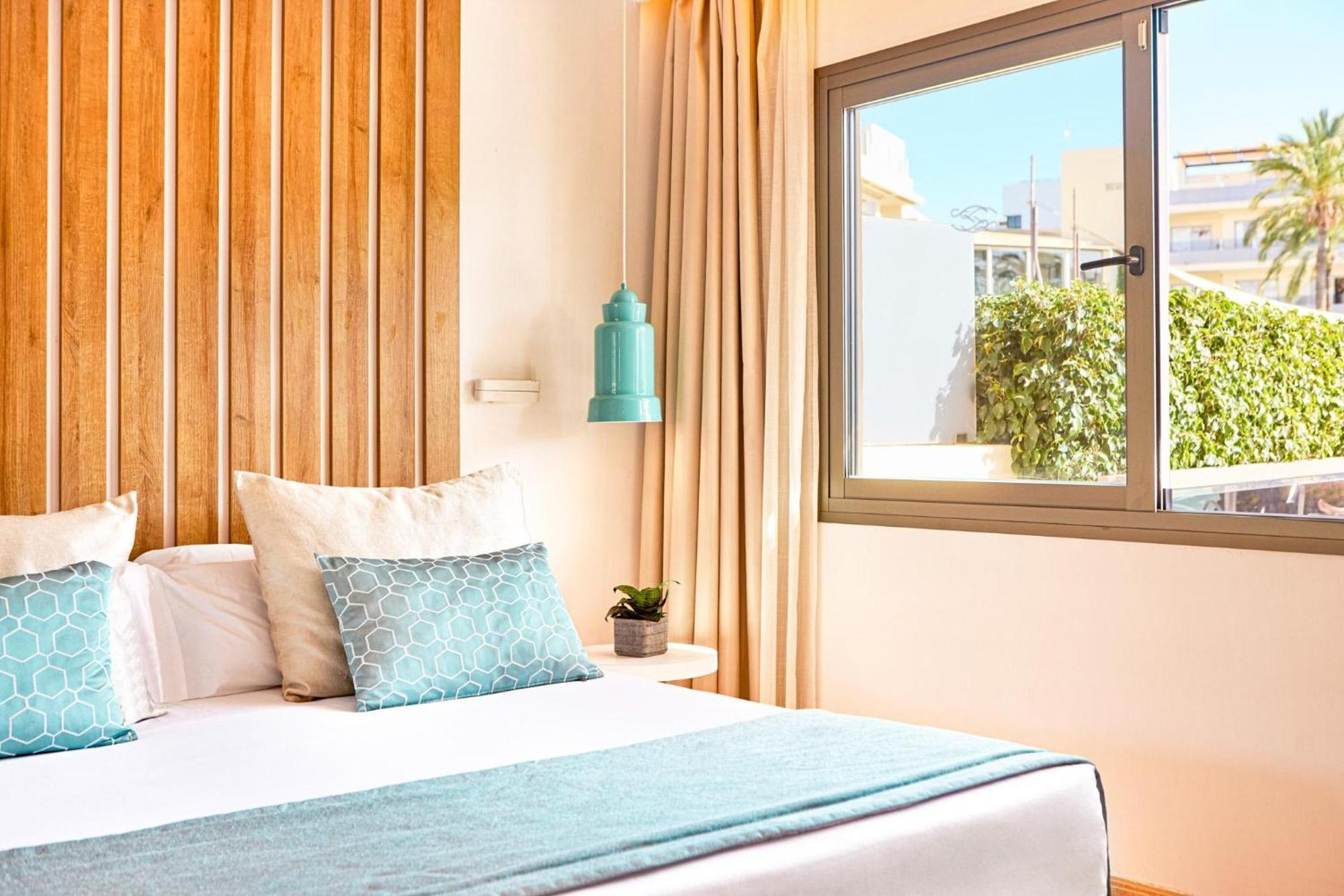 Zafiro Palmanova Aparthotel Luaran gambar