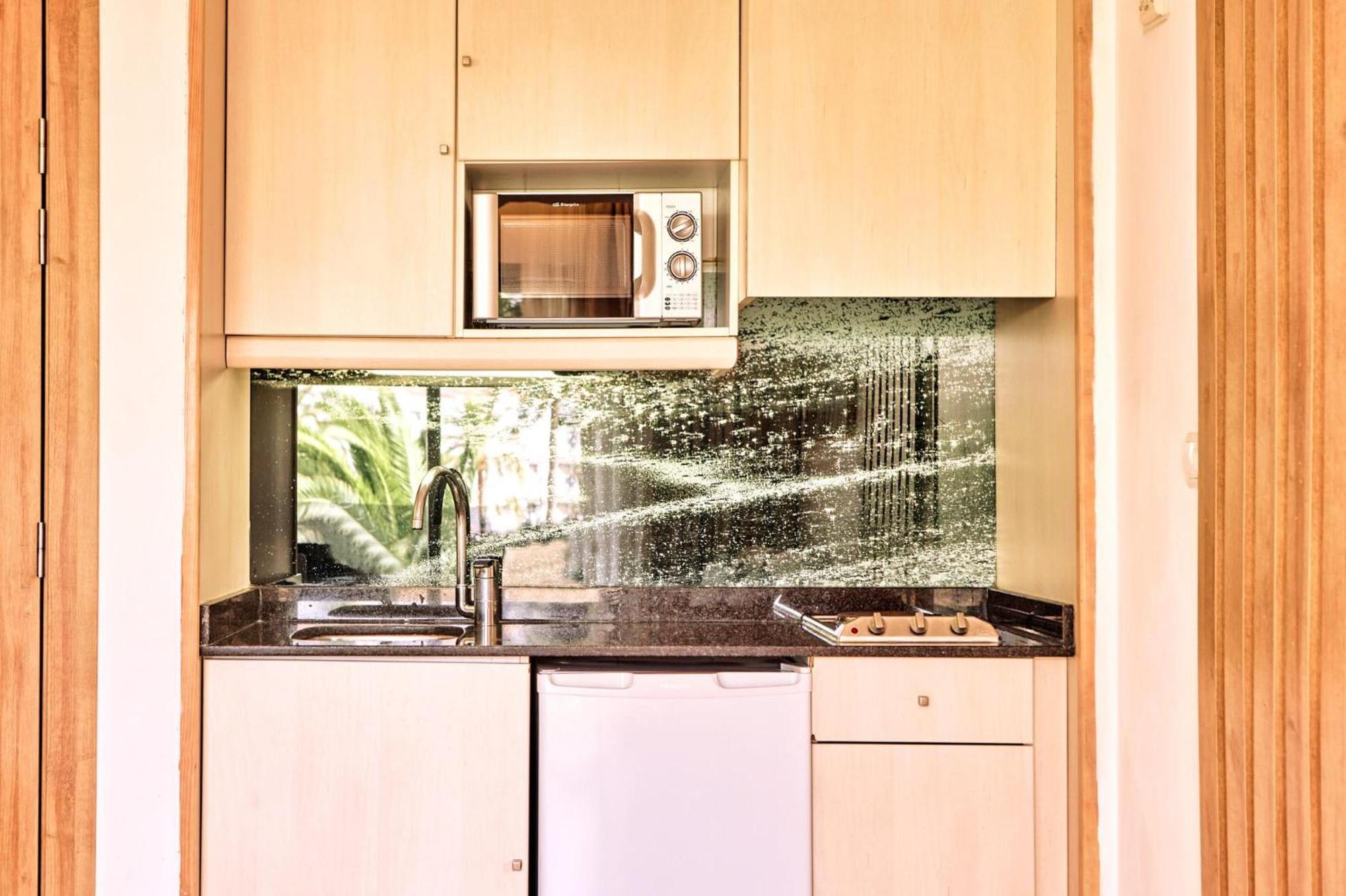 Zafiro Palmanova Aparthotel Luaran gambar