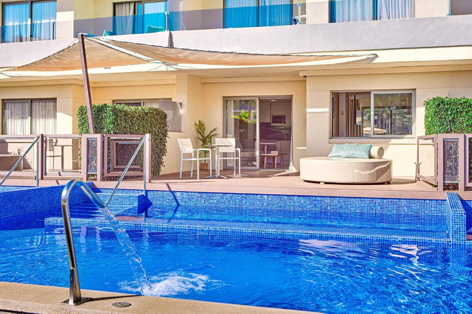 Zafiro Palmanova Aparthotel Luaran gambar