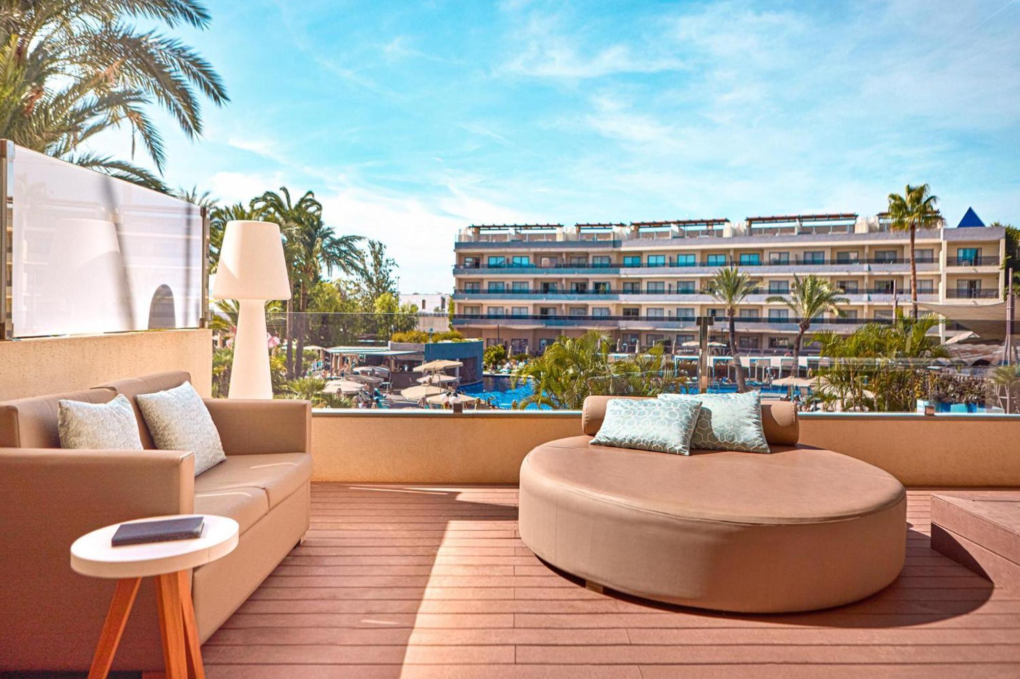Zafiro Palmanova Aparthotel Luaran gambar